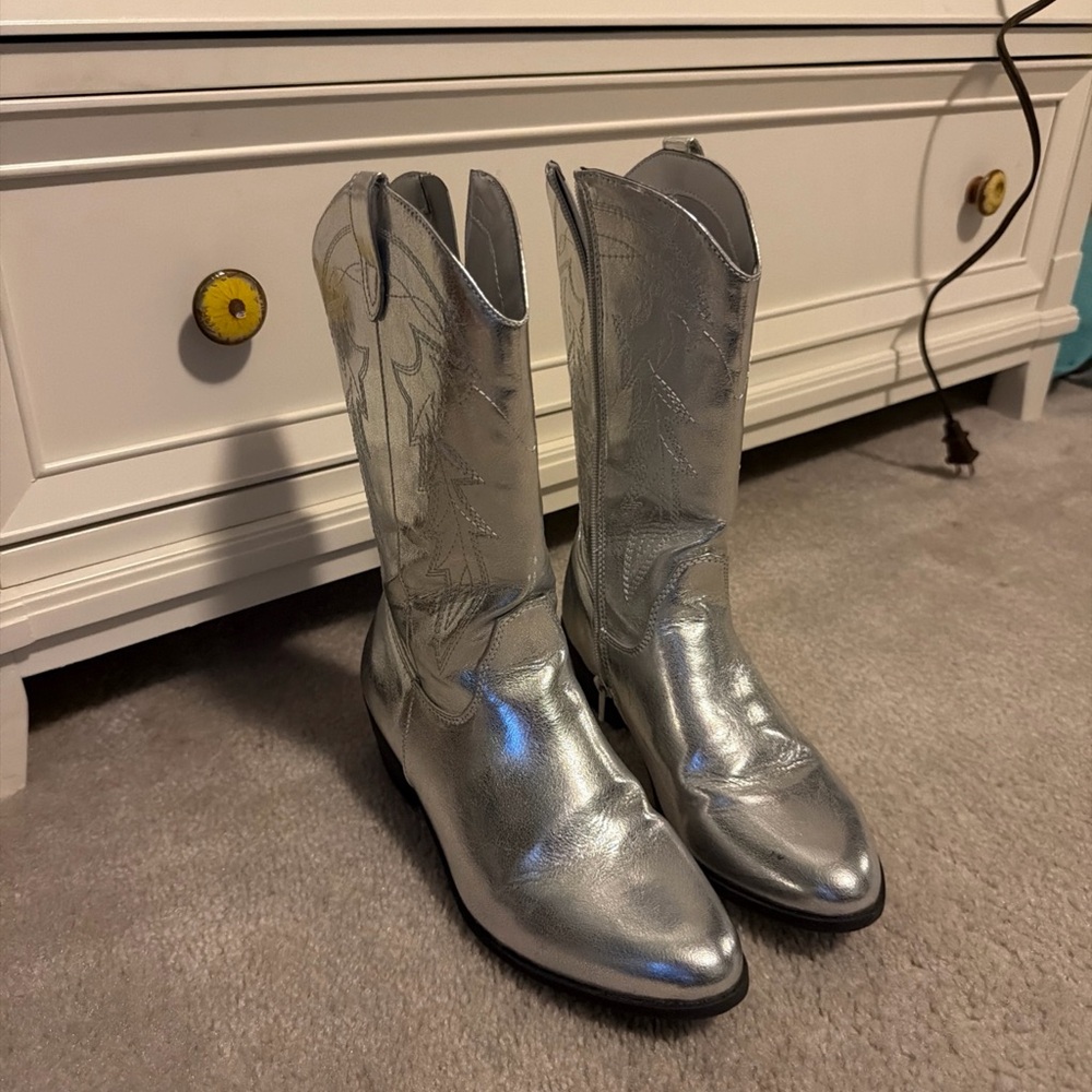 Madden NYC Silver Cowboy Boots
